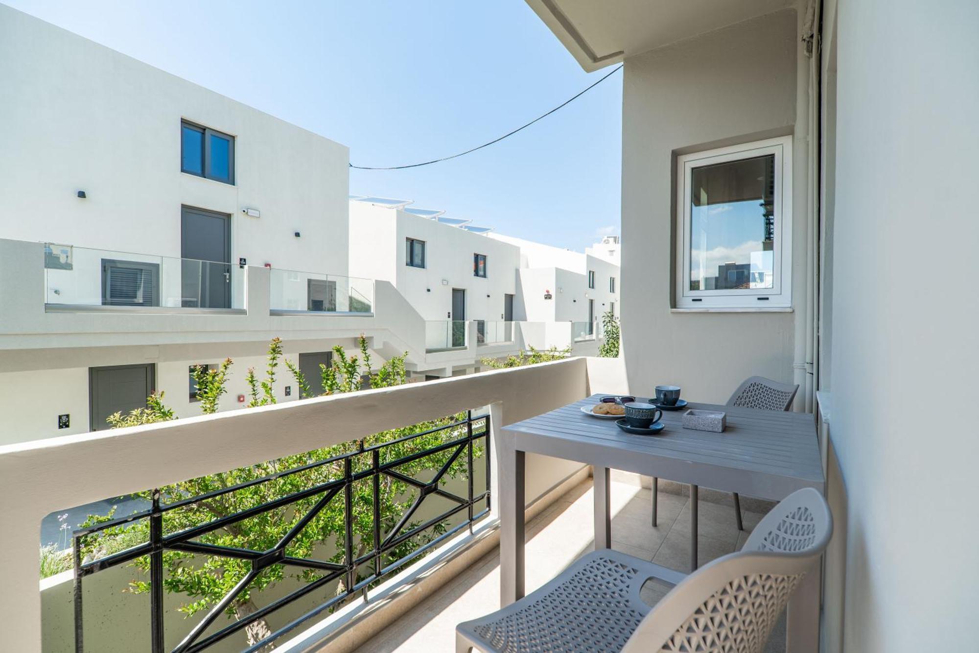 Manos Beachside Apartments Агия-Марина Номер фото