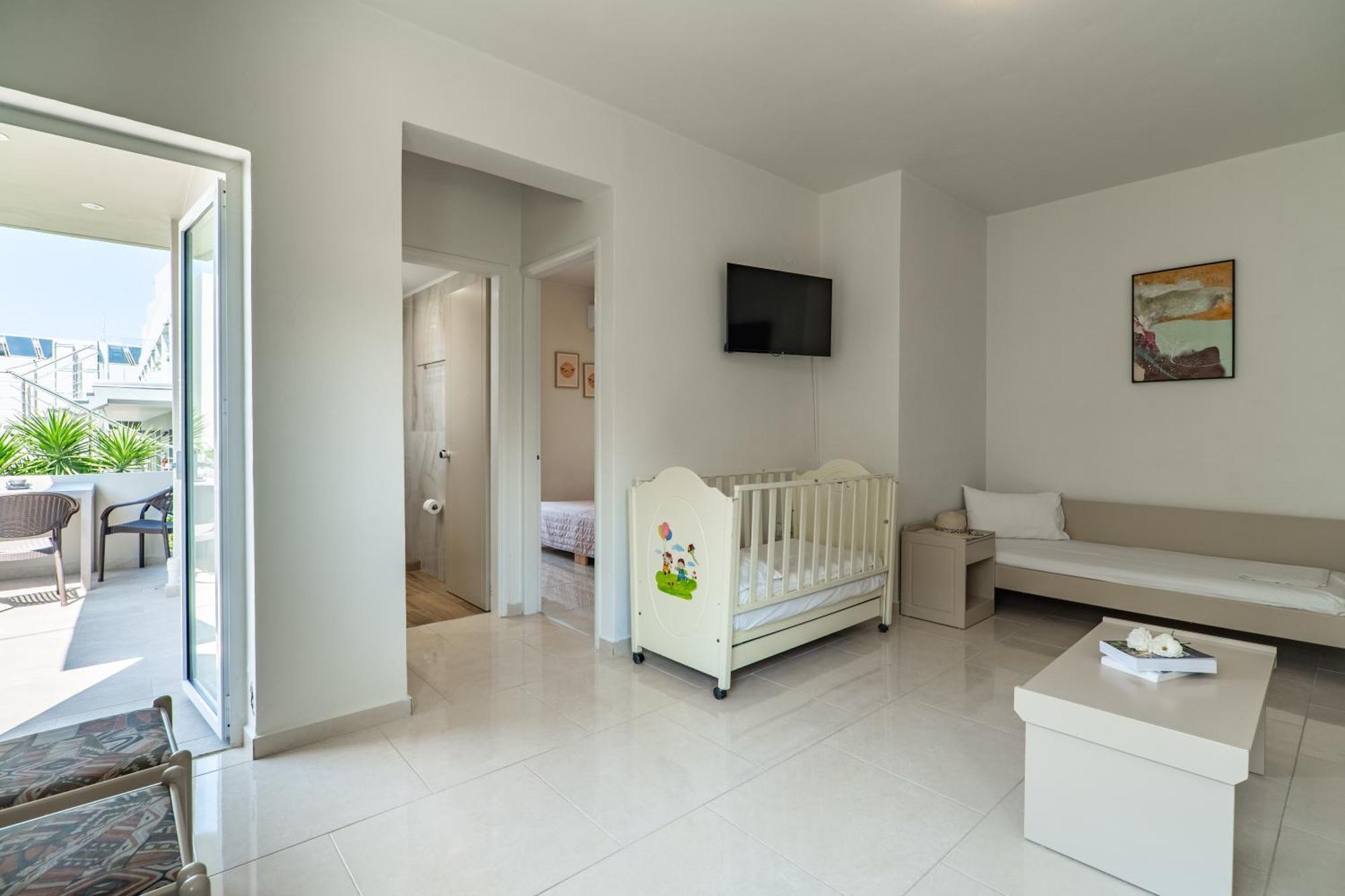 Manos Beachside Apartments Агия-Марина Номер фото