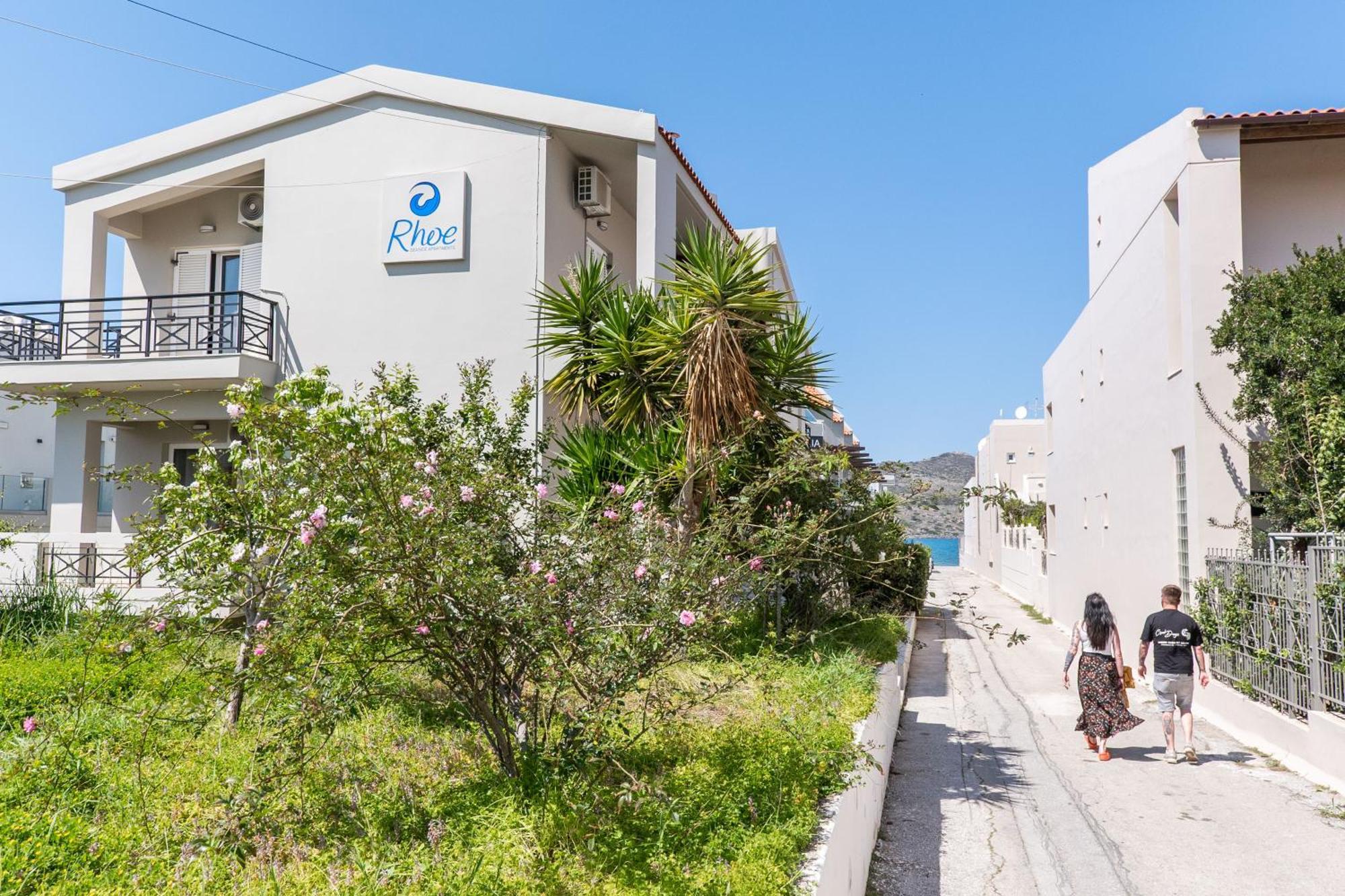 Manos Beachside Apartments Агия-Марина Экстерьер фото